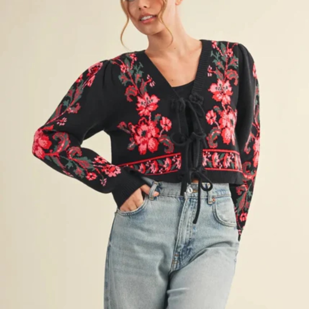 NWT Floral Knit Cropped Cardigan Sweater
